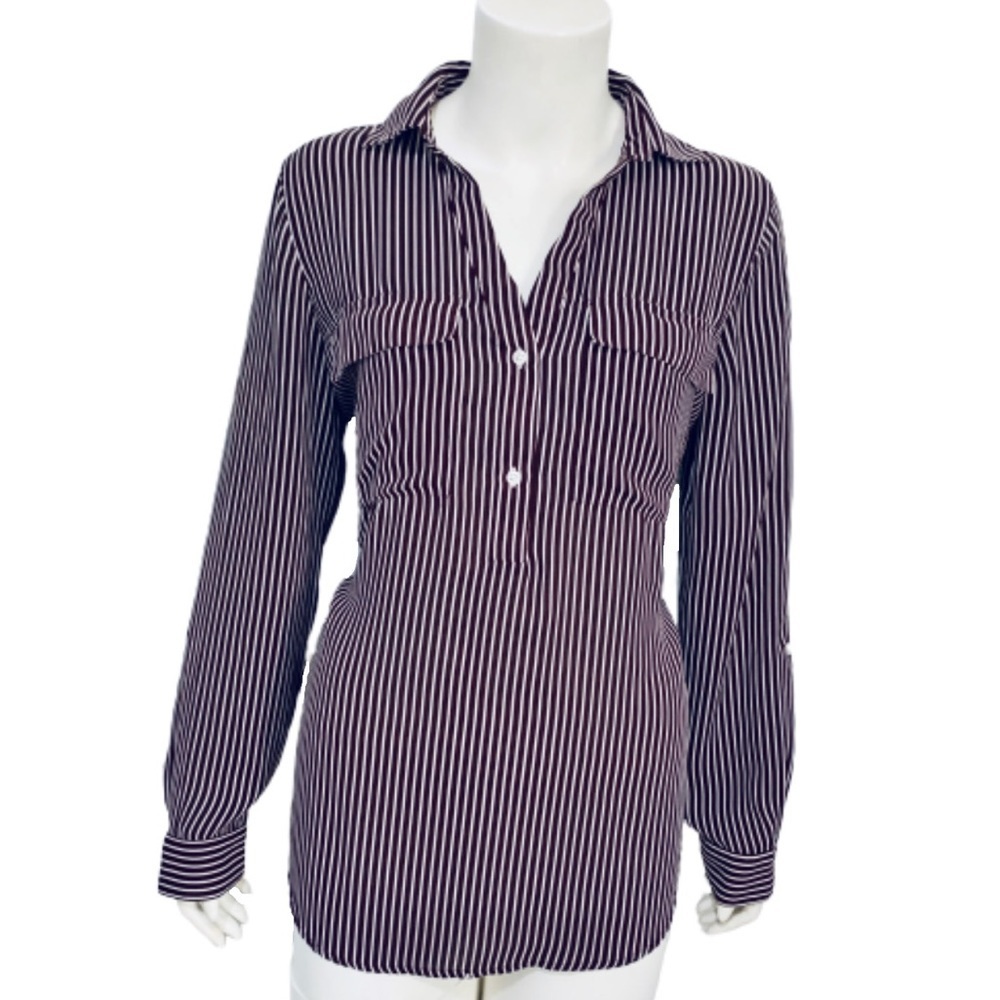 ANN TAYLOR | Factory Split Button Down Blouse M
